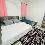 Haider\'S Homestay D\'Summit Residence Kempas Jb