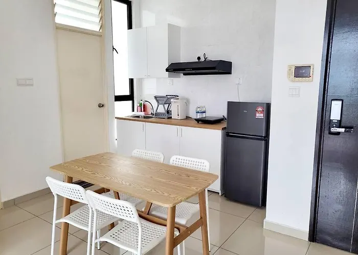 Haider\'S Homestay D\'Summit Residence Kempas Jb