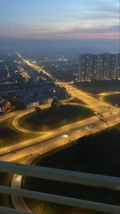 Haider's D'summit Kempas Jb Apartemen